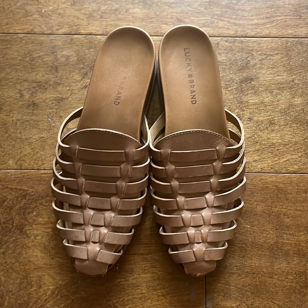 Lucky Brand Slides